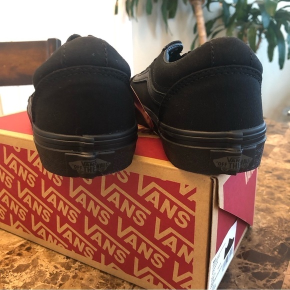 Vans Canvas black shoes sneakers, kids size 3.5. Brand new with box - Picture 11 of 15
